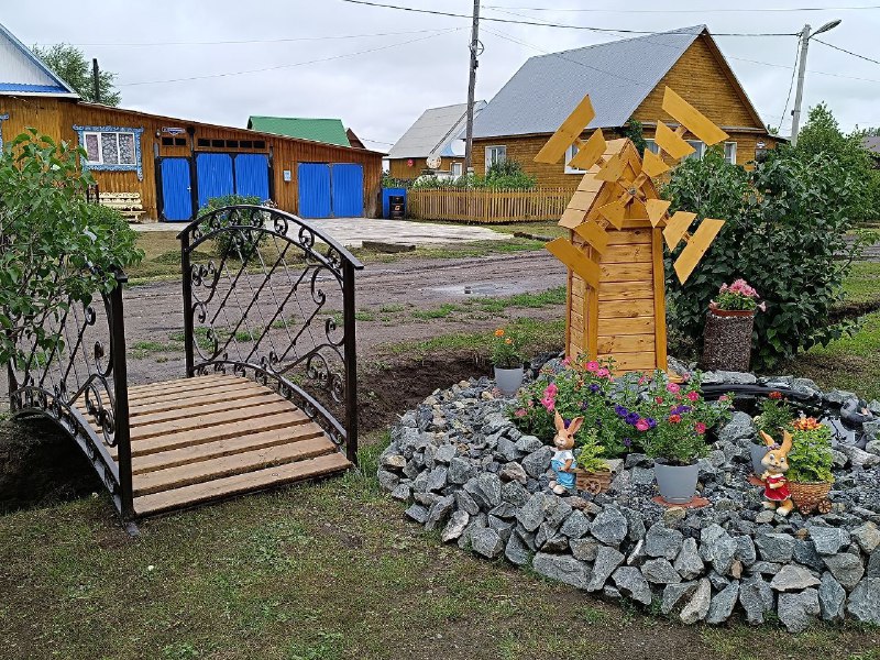 Администрация Тарского городского поселения объявила смотр-конкурс по благоустройству «Территория добрых дел» среди частных домовладений, многоквартирных домов, организаций и учреждений города..