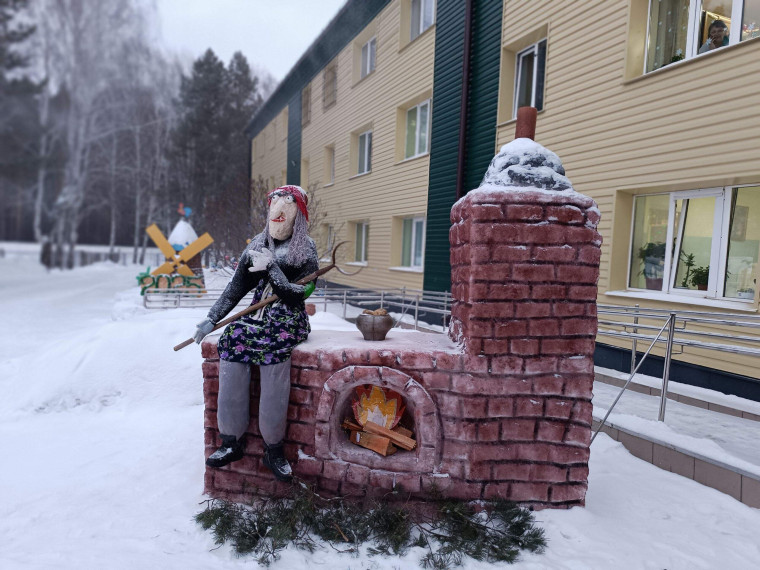 🎄Подведены итоги традиционного смотра-конкурса на лучшее новогоднее декоративно-художественное и световое оформление фасадов зданий и прилегающих к ним территорий. 🎄Подведены итоги традиционного смотра-конкурса на лучшее новогоднее декоративно-художественное и световое оформление фасадов зданий и прилегающих к ним территорий.